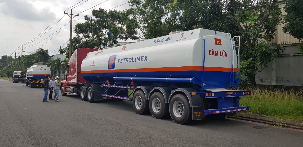 Truck Tractors